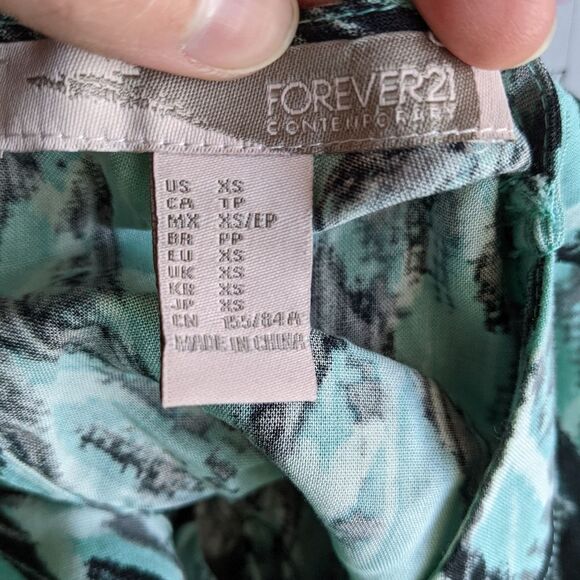 Forever 21 Blue Print Dress Size XSmall - Picture 4 of 4